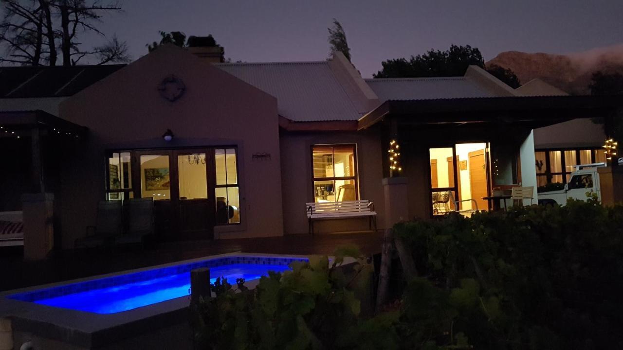 Cottage K'Gari ฟรันเชิค ภายนอก รูปภาพ